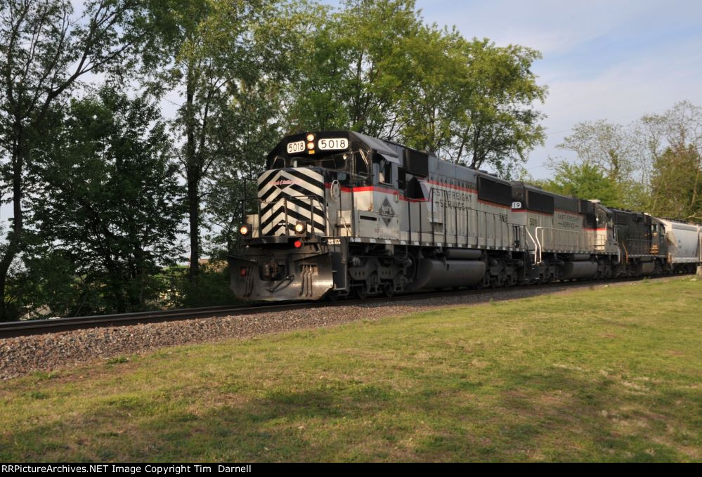 RBMN 5018 leads arrriving NRRF